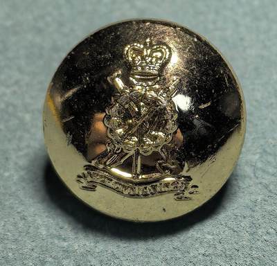 盛世勋华——号角文化勋章邮票专场拍卖第308期 - 英国陆军皇家工兵团制服纽扣 带厂标