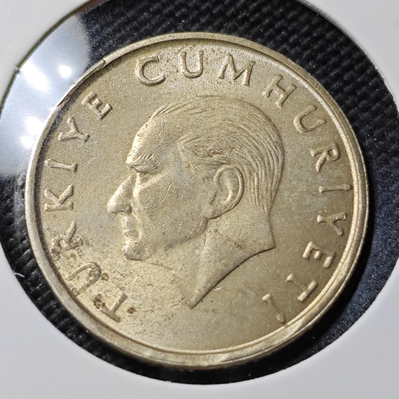 KK钱币收藏小铺   第402期 2月预留时间 周末发货  1999土耳其10BIN里拉