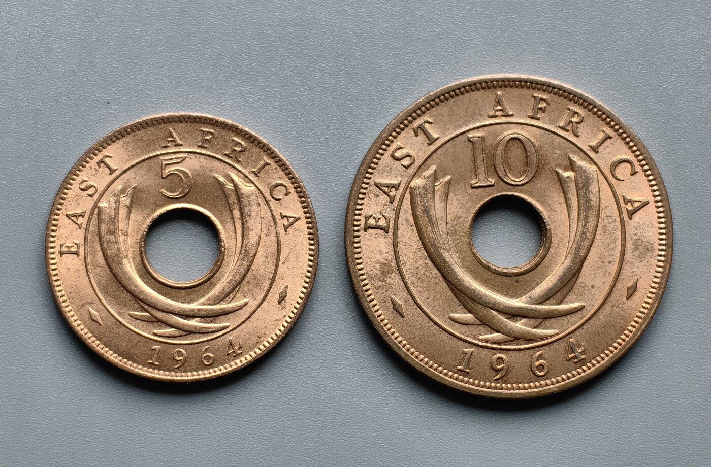 《崇甫堂》—外币小精品专场⑨ 英属东非1964年10C/5C铜币AU一组 KM#39/40