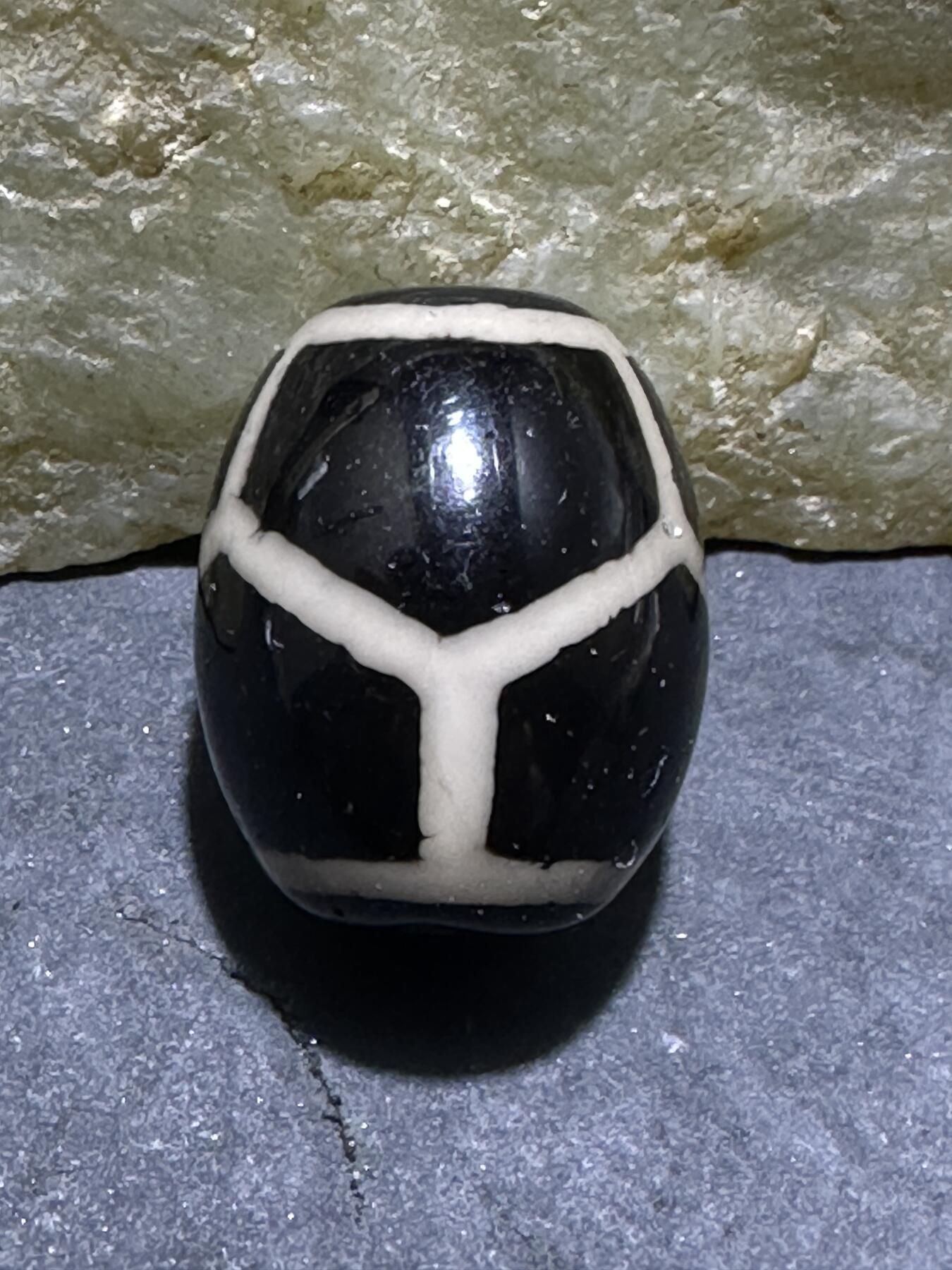 仅此一颗，精品藏传龟甲玛瑙天珠一颗