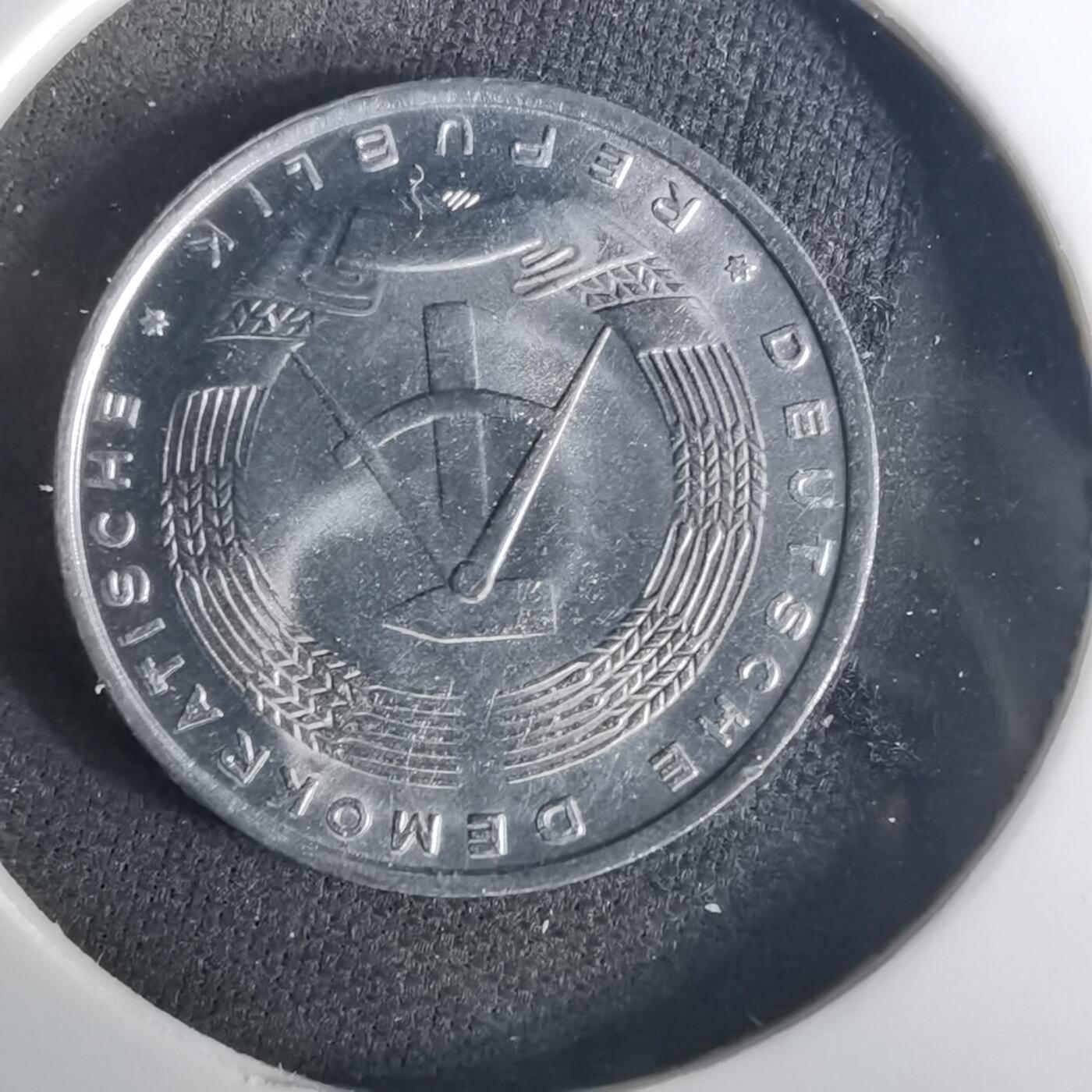 沼泽如烟--第1015场 东德1968年5芬尼