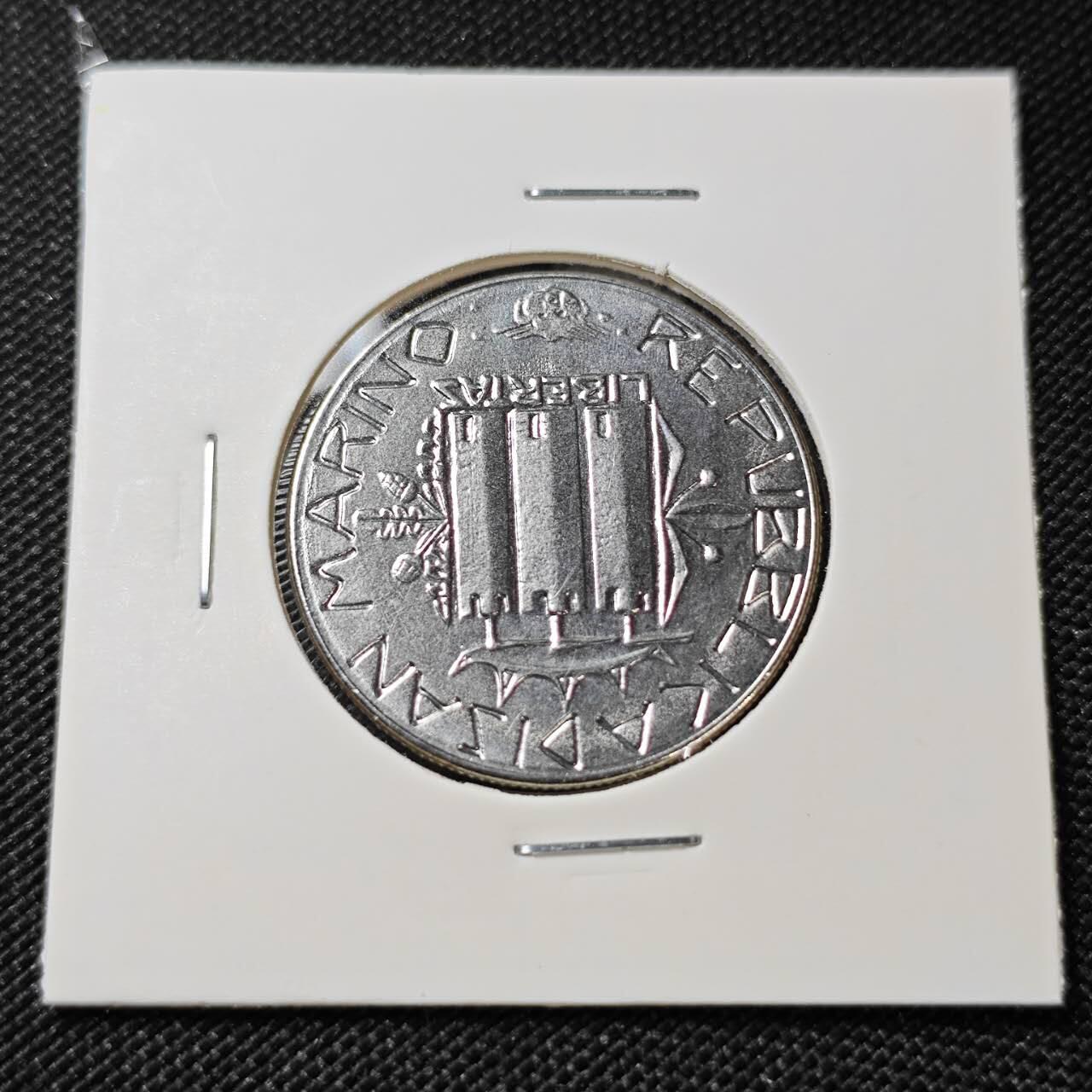 KK钱币收藏小铺   第404期 2月预留时间 周末发货  圣马力诺100里拉 少见主题