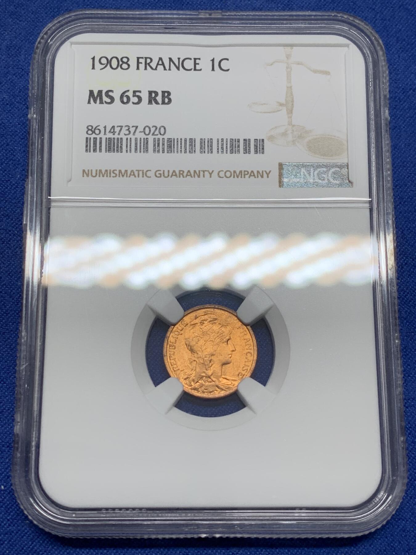 《竞宝斋》第468场 周日，周一 2场连拍 （全场包邮）欢迎送拍 NGC MS65RB 法国1908年玛丽安娜头像1生丁铜币，来自拍行的小批量库存，百年来未留下丝毫被岁月侵蚀的痕迹，分数也大有低估。