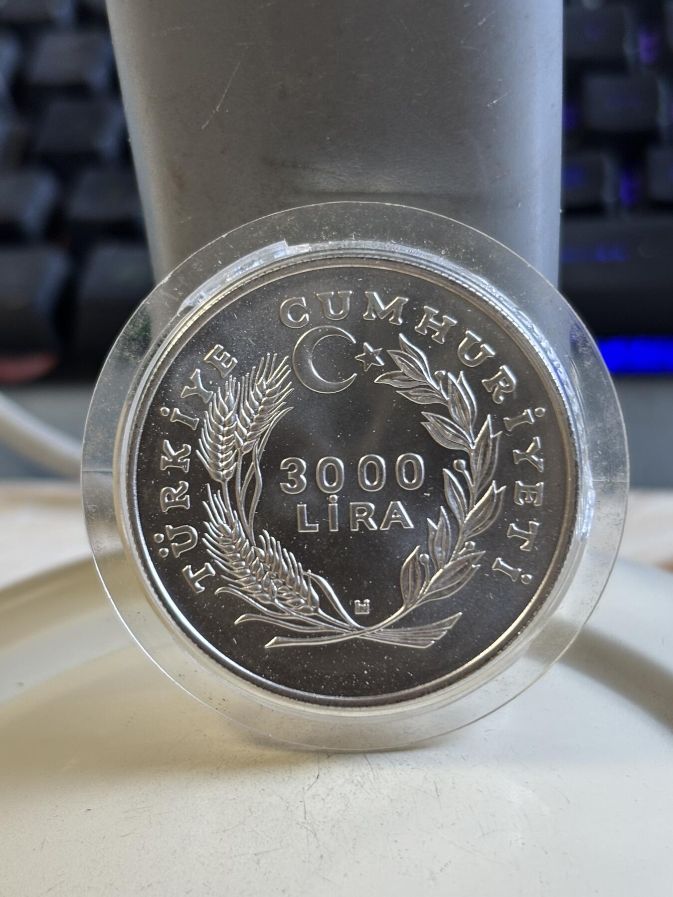 第193期拍卖 土耳其1981年联合国残疾人纪念大银币，925银，28.28克，塑料盒有破