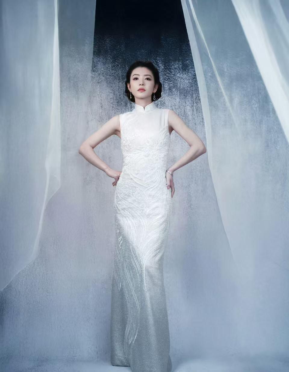 零元拍：凌波踏月，岁序归圆。2026马年春晚《贺花神》腊月水仙花神，越剧名家李云霄亲签水仙花神洛神甄宓春帖