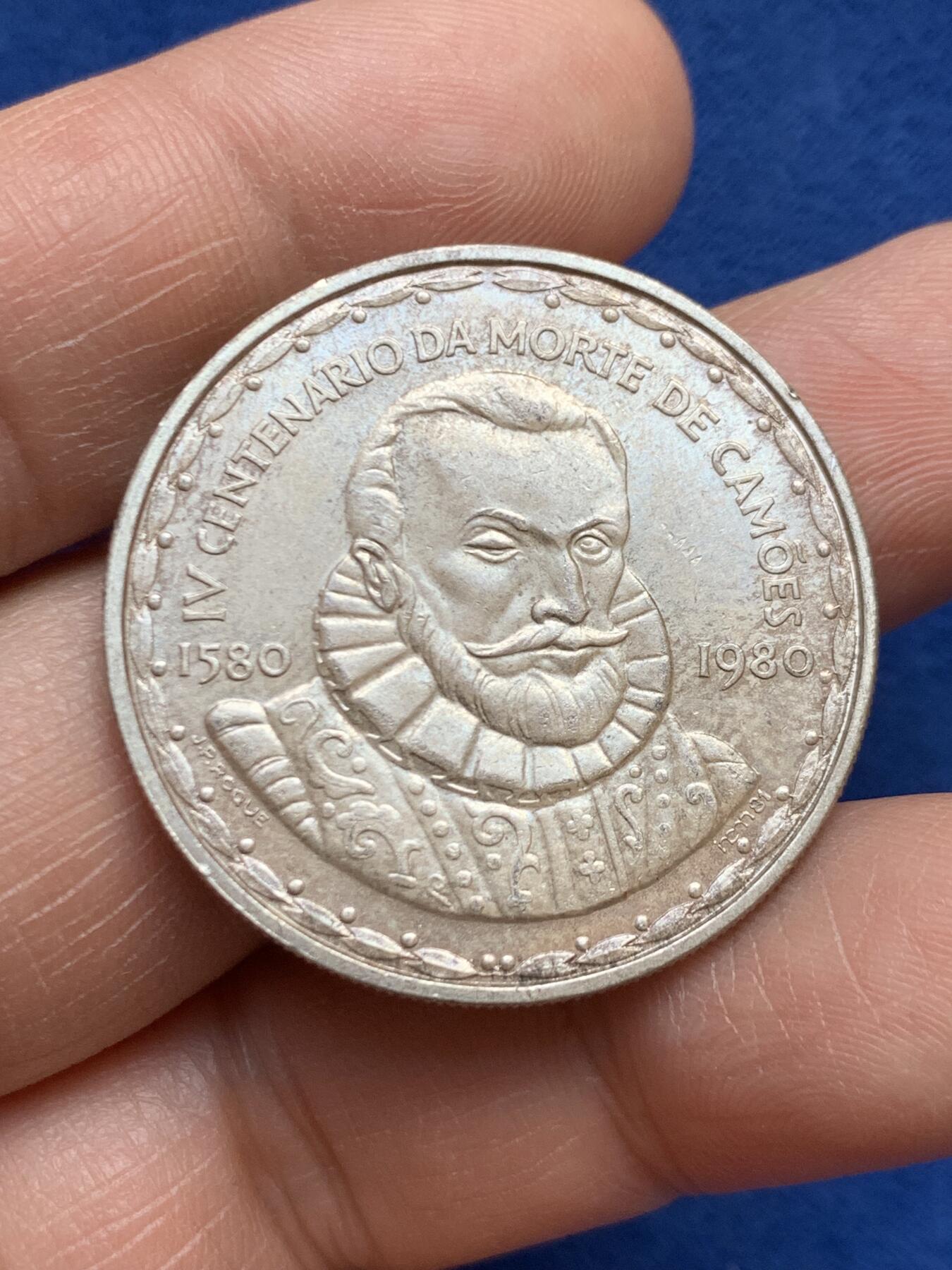 《竞宝斋》第468场 周日，周一 2场连拍 （全场包邮）欢迎送拍 葡萄牙路易斯·德·卡蒙斯逝世400周年1000埃斯库多纪念银币 925银 17克