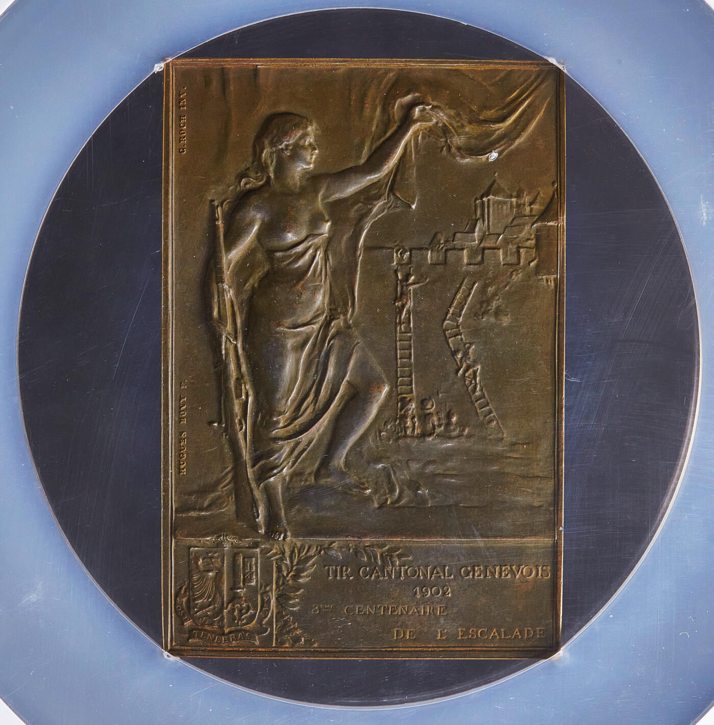 【俄甄集藏】2026年(049)03-18星期三 晚 19:30 全场包邮 瑞士日内瓦1902年纪念登城节300周年暨日内瓦射击节方形大铜章，NGC MS62，设计精美，尺寸：60mm×40mm，盒体边缘有小磕损，见详图