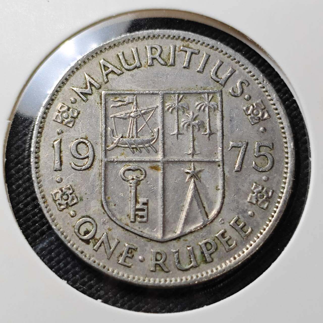 KK钱币收藏小铺   第404期 2月预留时间 周末发货  1975英属塞浦路斯1卢比