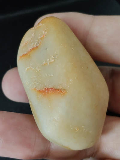 猩哥外币小铺➨【第219场】 - 和田玉原石64克