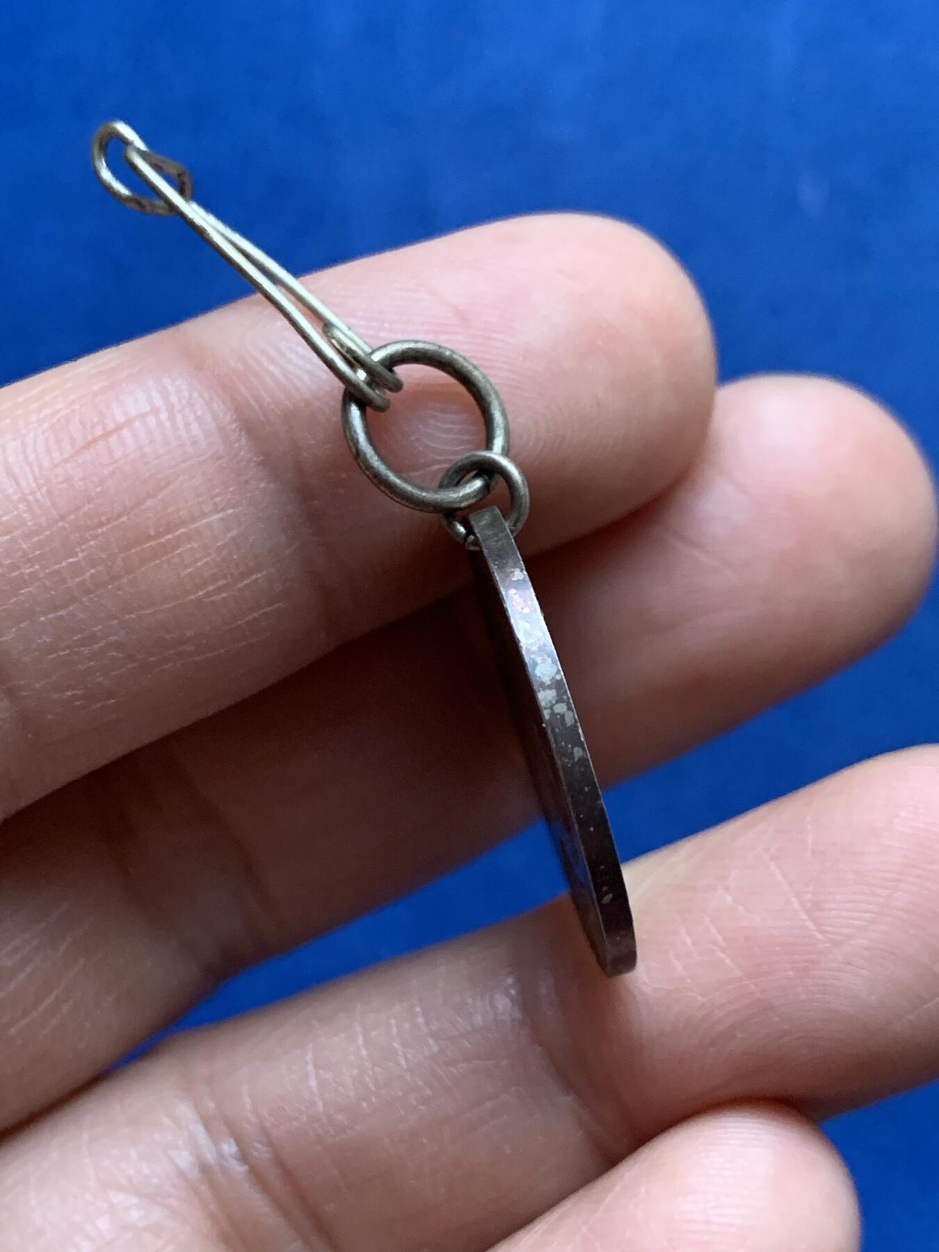 《竞宝斋》第468场 周日，周一 2场连拍 （全场包邮）欢迎送拍 日本彰仁亲王像赤十字社总裁纪念银章，含银量高，直径约22.5mm，重5.75g。