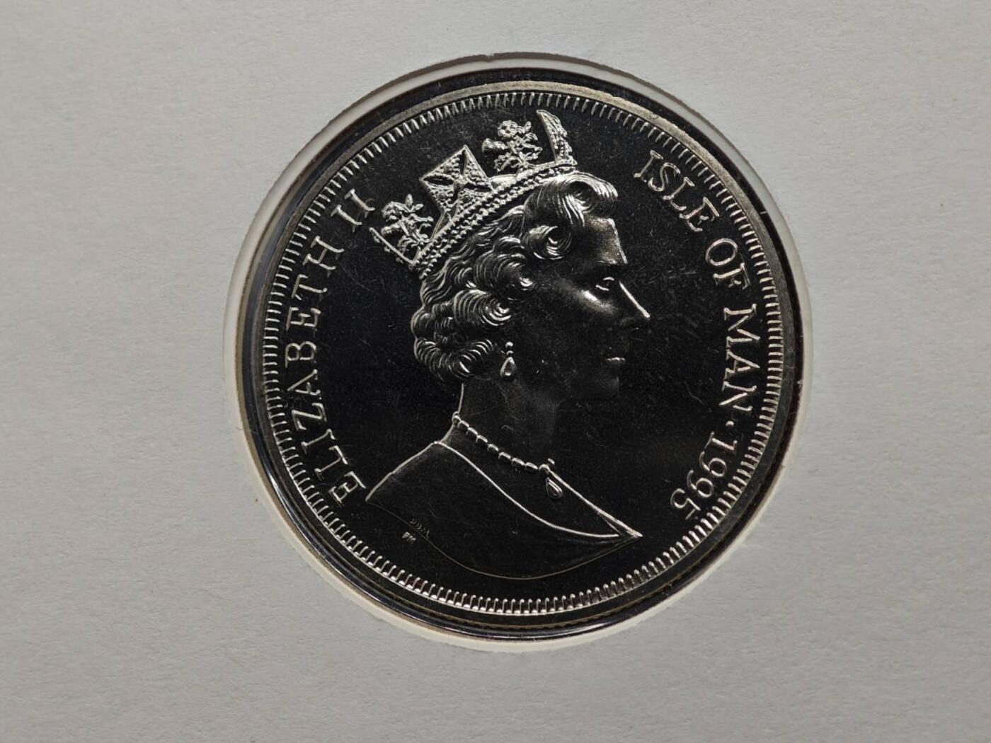  【淘币小摊】限时拍第八百七十八拍   克朗币邮币封场    每周一统一发货 马恩岛1995年现代世界发明-照相机克朗纪念币邮币封