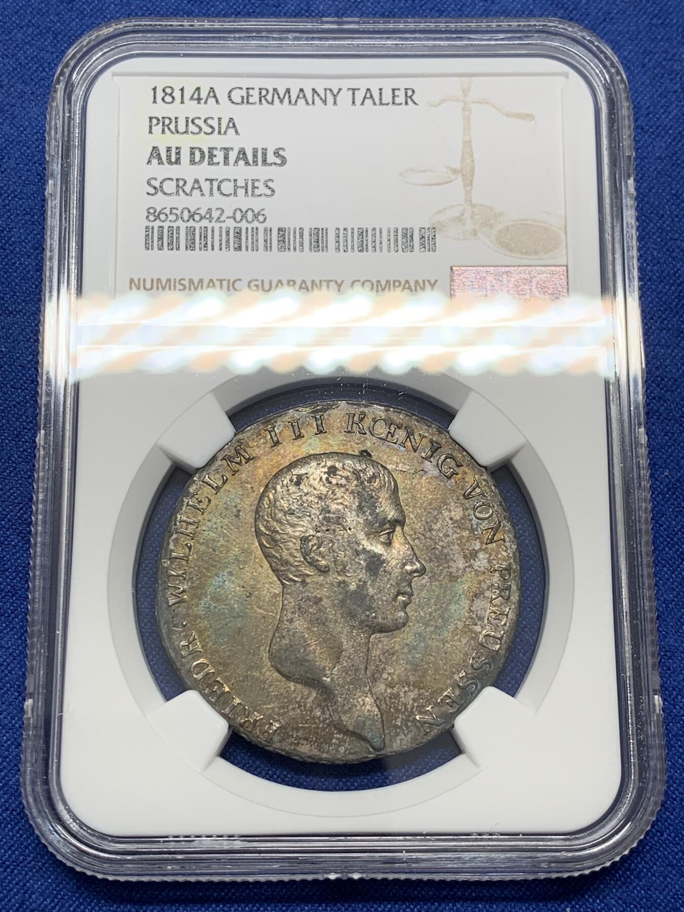 《竞宝斋》第468场 周日，周一 2场连拍 （全场包邮）欢迎送拍 NGC AUD 德国普鲁士 1814年 泰勒 币面全深打 流通痕迹轻微 N给了划痕 不打光基本看不出来