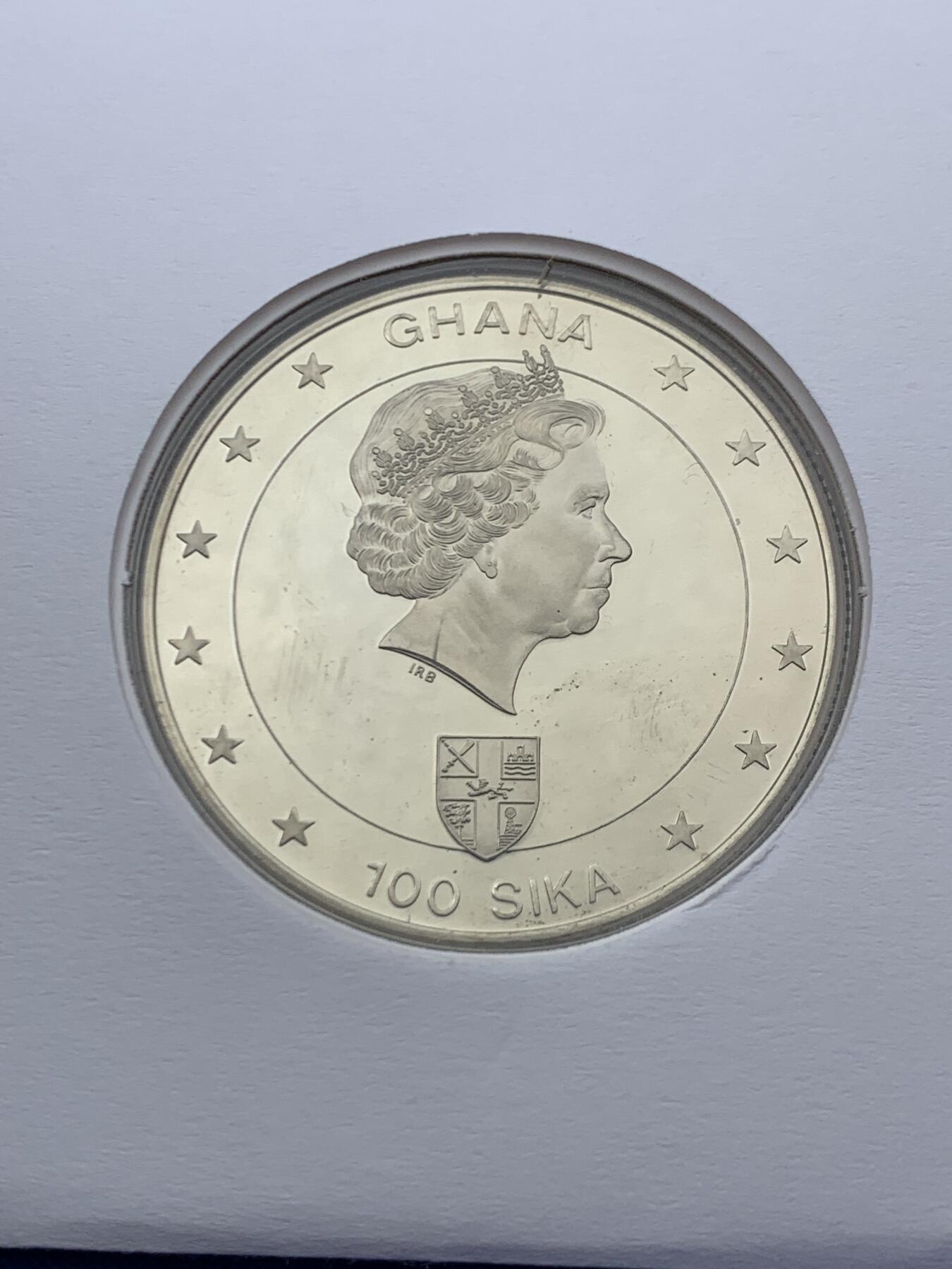 《竞宝斋》第468场 周日，周一 2场连拍 （全场包邮）欢迎送拍 加纳2002年纪念女王母亲100西卡纪念币，邮币首日封编号0232