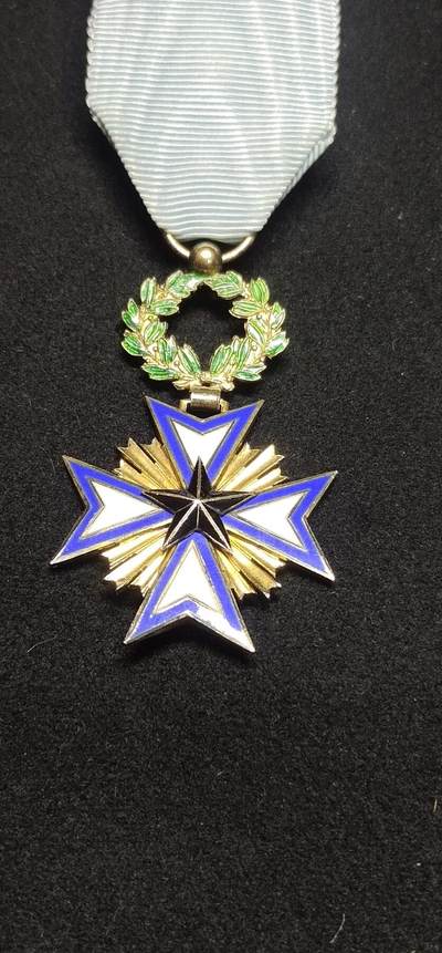 法属达荷美 贝宁 黑星勋章 银制镀金 法属达荷美 贝宁 黑星勋章 银制镀金