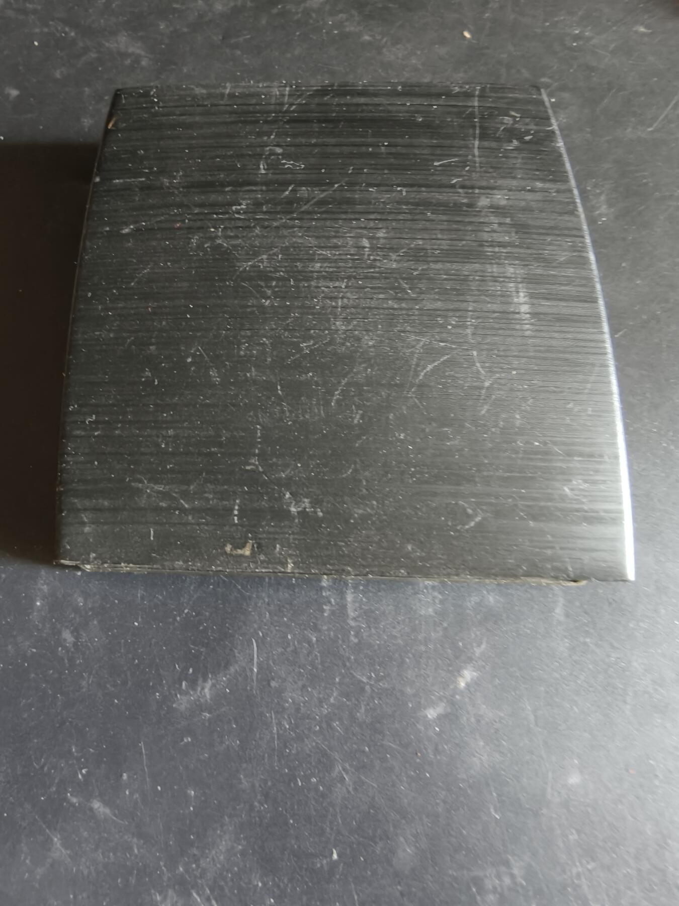 老王徽章第186期 法国第9伞降猎兵团纪念章    原盒    直径68mm    重量132.1g