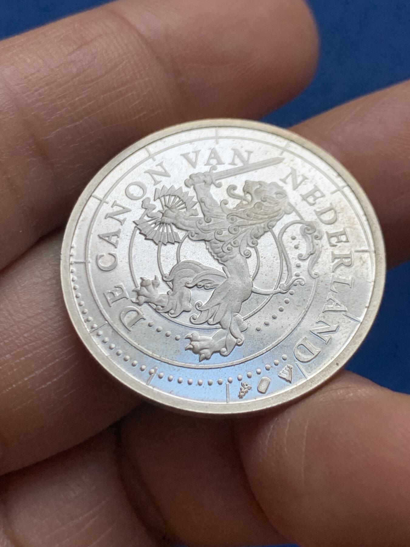 《竞宝斋》第468场 周日，周一 2场连拍 （全场包邮）欢迎送拍 荷兰国父威廉范·奥兰治银章 9.4克