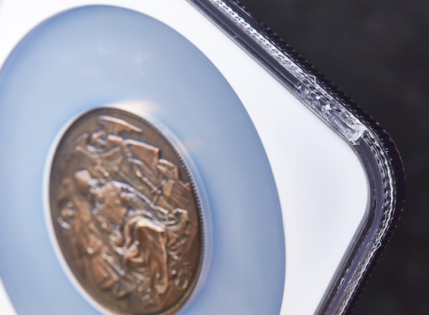 【俄甄集藏】2026年(049)03-18星期三 晚 19:30 全场包邮 德国1926年纪念基希贝格的圣沃尔夫冈朝圣教堂完成重建大铜章，NGC MS63，稀有品种，直径：52mm，盒体边缘有小裂，见详图