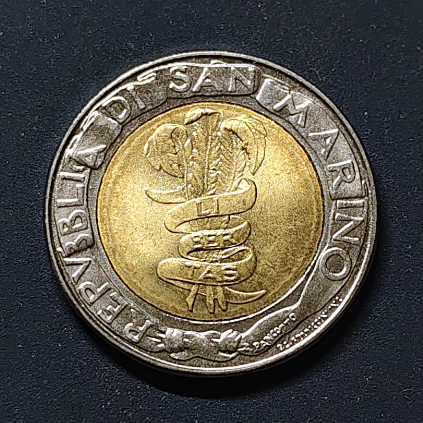 【全场包邮】纯粹捡漏拍510场 圣马力诺1995年500里拉FAO组织50周年双色币