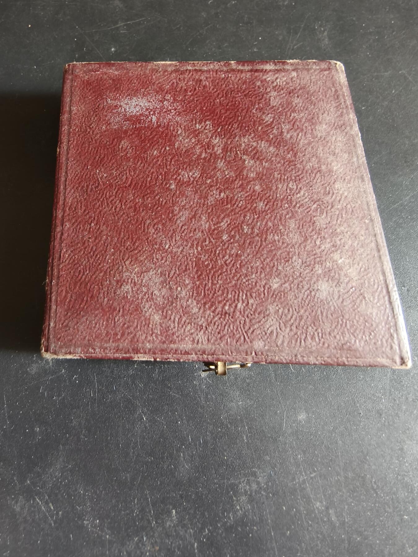 老王徽章第186期 法国农业协会大铜章    原盒    直径50mm    重量63.1g