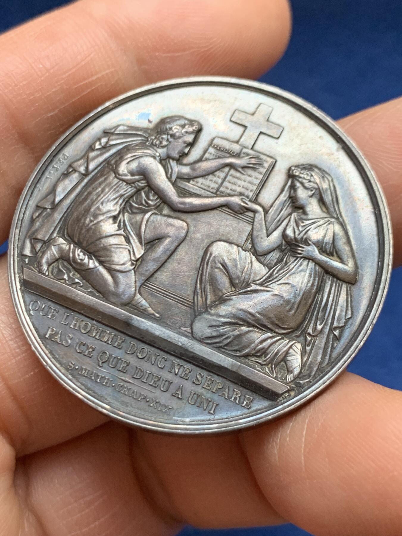 《竞宝斋》第468场 周日，周一 2场连拍 （全场包邮）欢迎送拍 法国婚姻与爱情纪念银章，24.53g，39.1mm，蜜蜂边铭