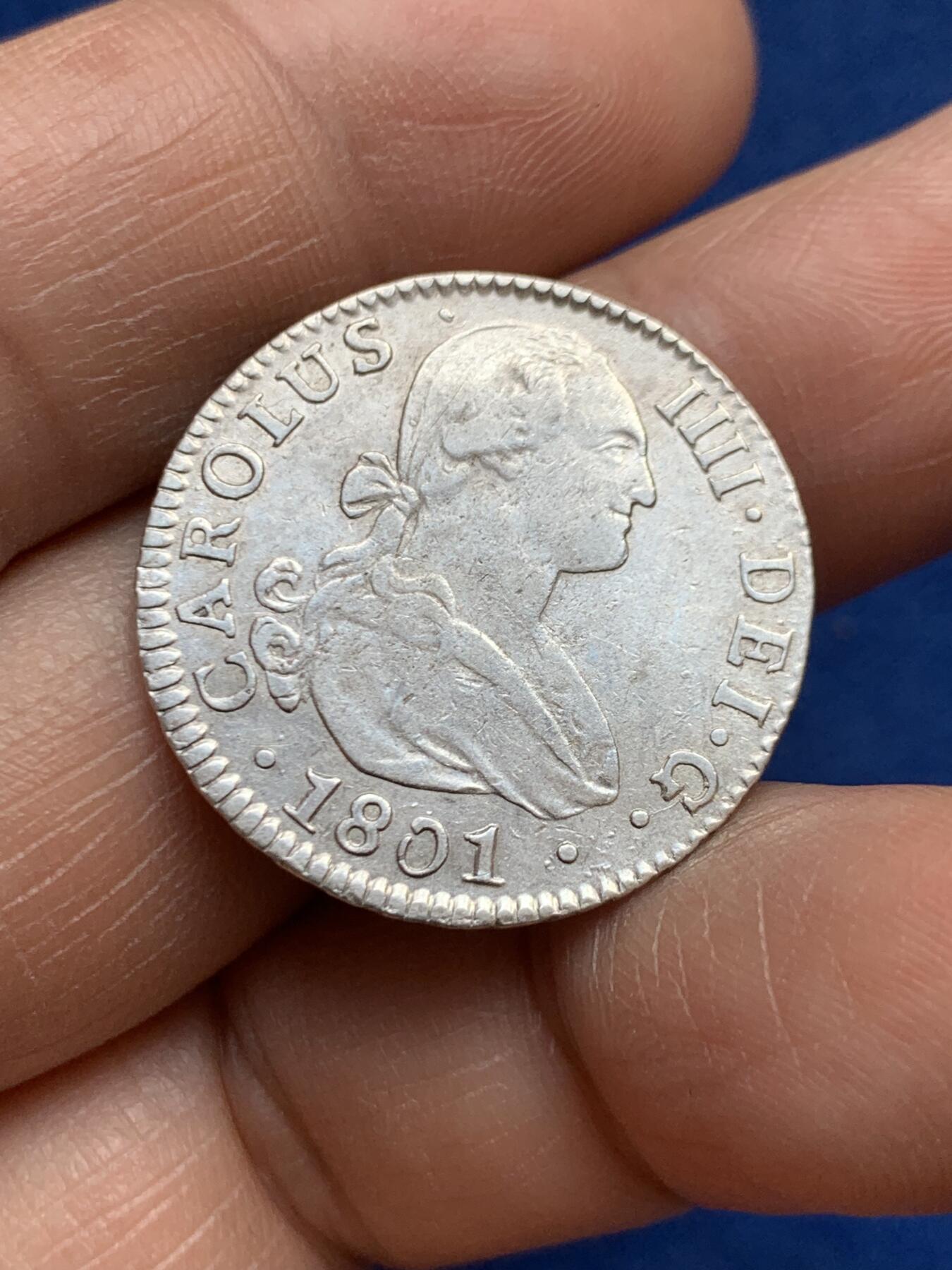 《竞宝斋》第468场 周日，周一 2场连拍 （全场包邮）欢迎送拍 西班牙本洋 1801年 卡洛斯四世 2R 银币 ，稀少西班牙本土银币，塞维利亚厂！双面打制深峻 人像王冠盾徽细节到位