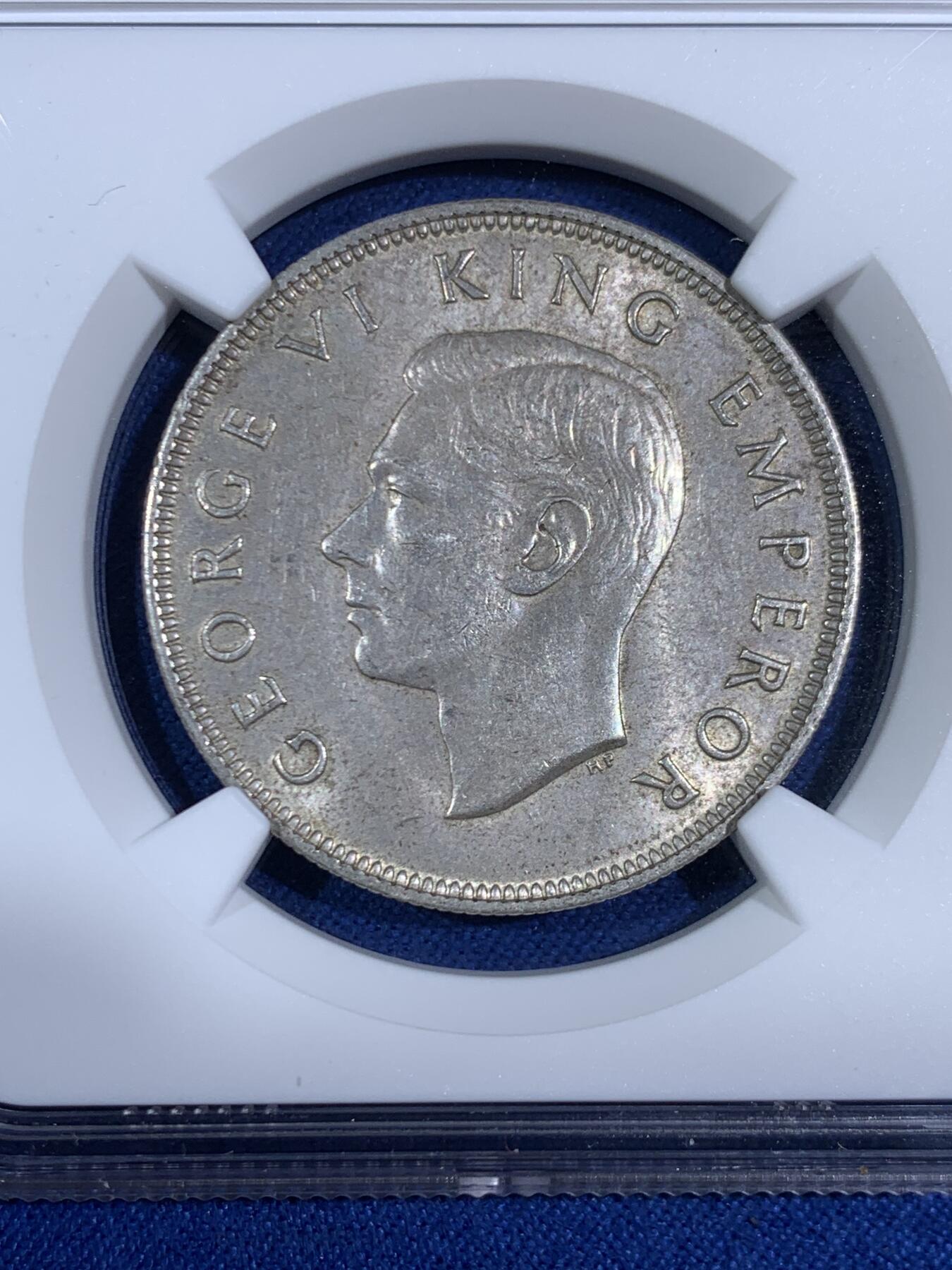 《竞宝斋》第468场 周日，周一 2场连拍 （全场包邮）欢迎送拍 NGC MS63 新西兰建国百年纪念1/2克朗银币 好品不是很常见的品种 整体细节光度都很不错