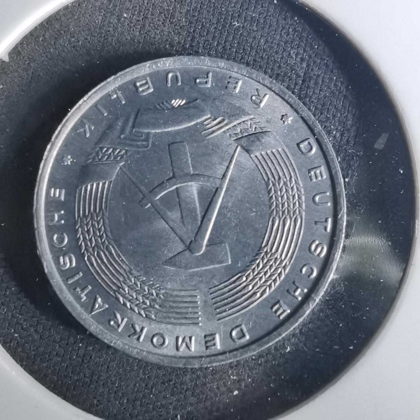 沼泽如烟--第1015场 东德1968年5芬尼