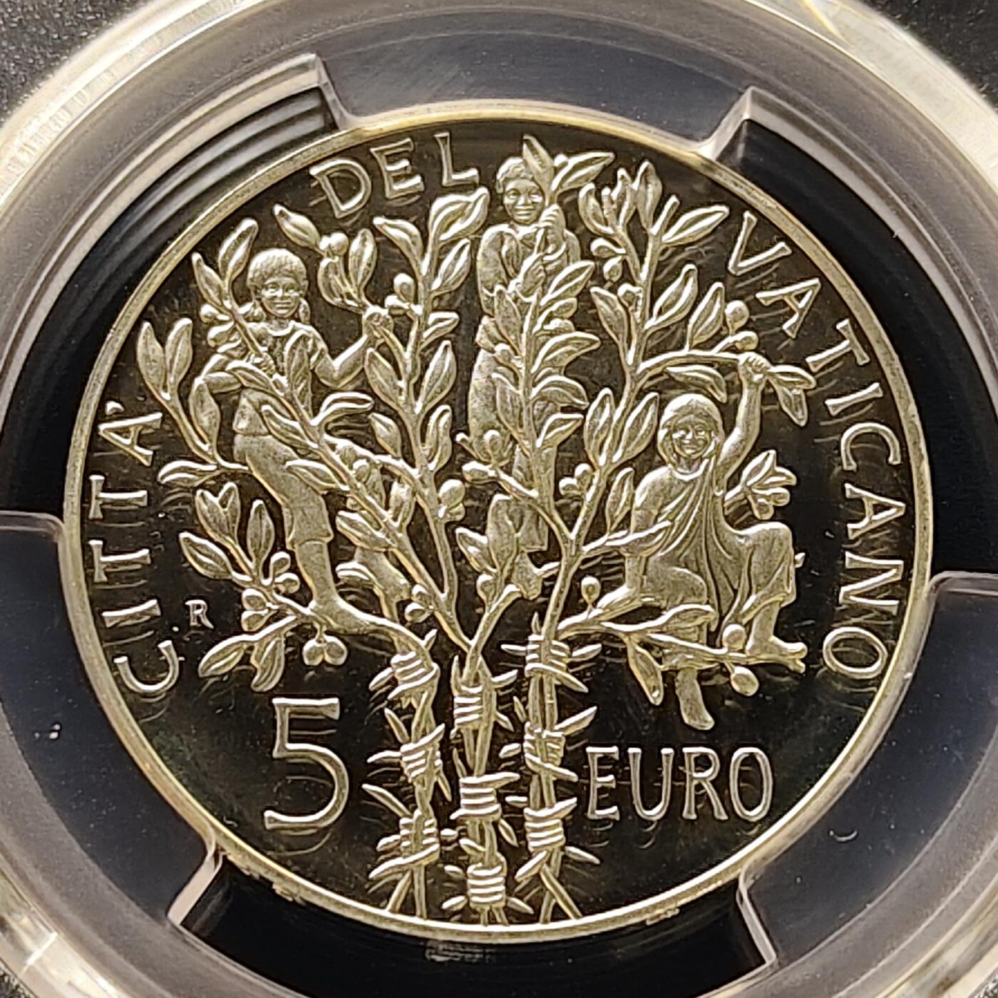 【全场包邮】纯粹捡漏拍511场 【收藏级·亚军分】梵蒂冈2005年5欧元二战结束60周年精制纪念银币【32毫米18克92.5%】-PCGS PR67 DCAM（更高分仅2枚）