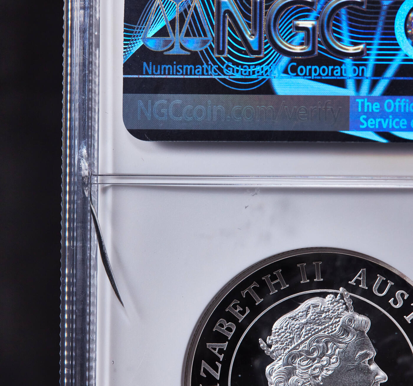 【俄甄集藏】2026年(049)03-18星期三 晚 19:30 全场包邮 澳大利亚2020年珀斯厂楔尾雕曲面1盎司精制1元银币，NGC Gem Proof，特殊标签，重1盎司，999银，发行量5000枚，盒体边缘有小裂，见详图