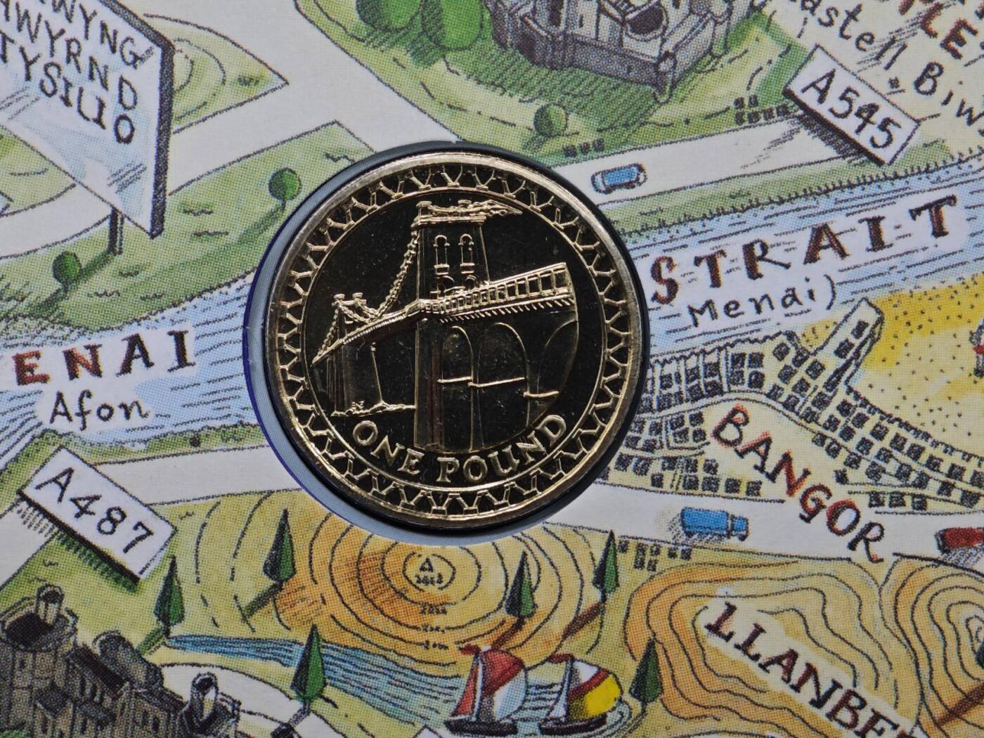  【淘币小摊】限时拍第八百七十八拍   克朗币邮币封场    每周一统一发货 英国2005年一镑邮币封