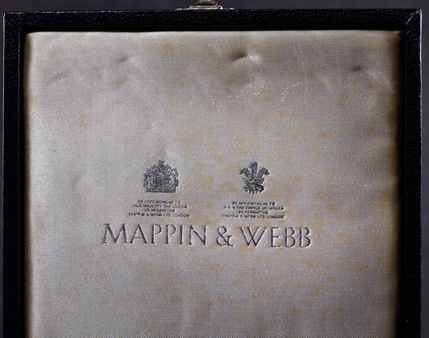 【俄甄集藏】2026年(049)03-18星期三 晚 19:30 全场包邮 英国伦敦1970年Mappin & Webb（马平&韦伯）顶级珠宝制造商（劳力士手表特许经销商）出品，银质古董汤勺6支一套，原盒，单体长：125mm，宽：28mm，重量：143克