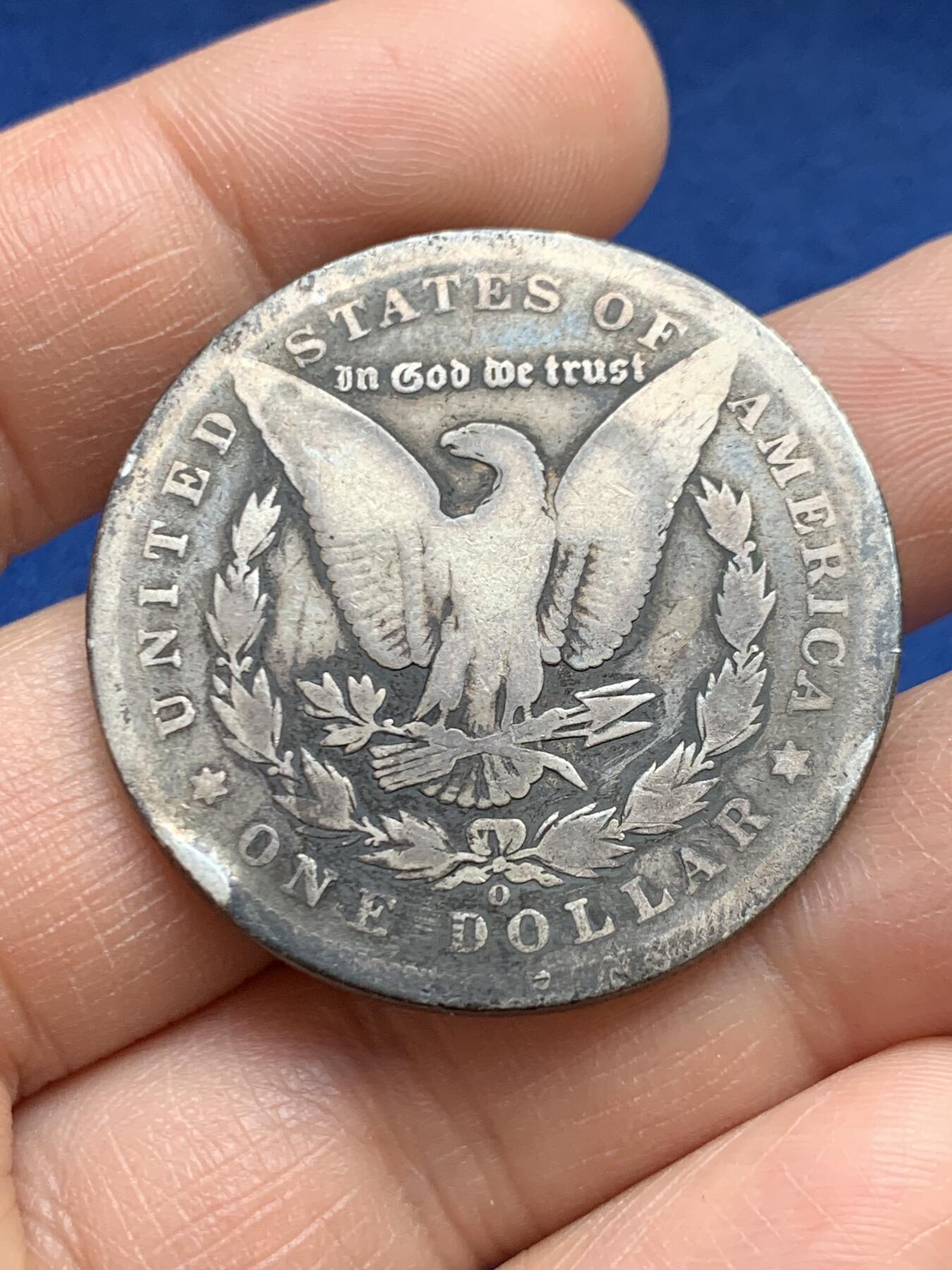 《竞宝斋》第468场 周日，周一 2场连拍 （全场包邮）欢迎送拍 美国1894年摩根一圆银币 流通品相 磨损大 手感温润 25.4克