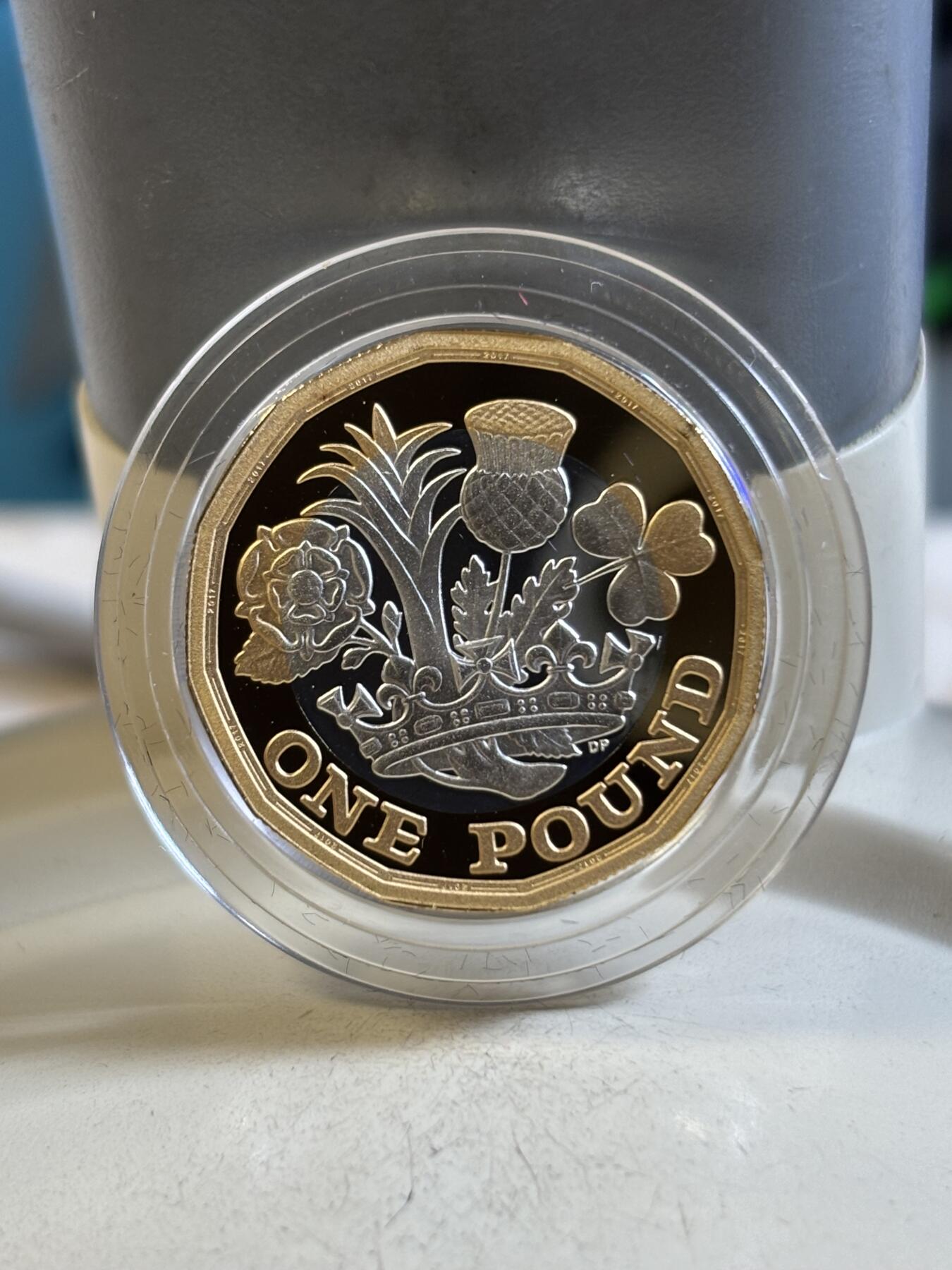 第193期拍卖 英国2017年1英镑双色纪念银币，925银，10.47克，发行量25000枚