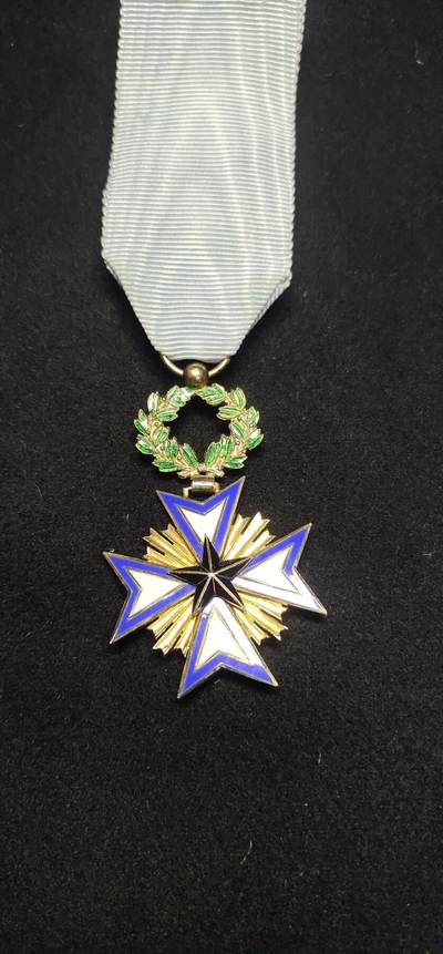 法属达荷美 贝宁 黑星勋章 银制镀金 法属达荷美 贝宁 黑星勋章 银制镀金