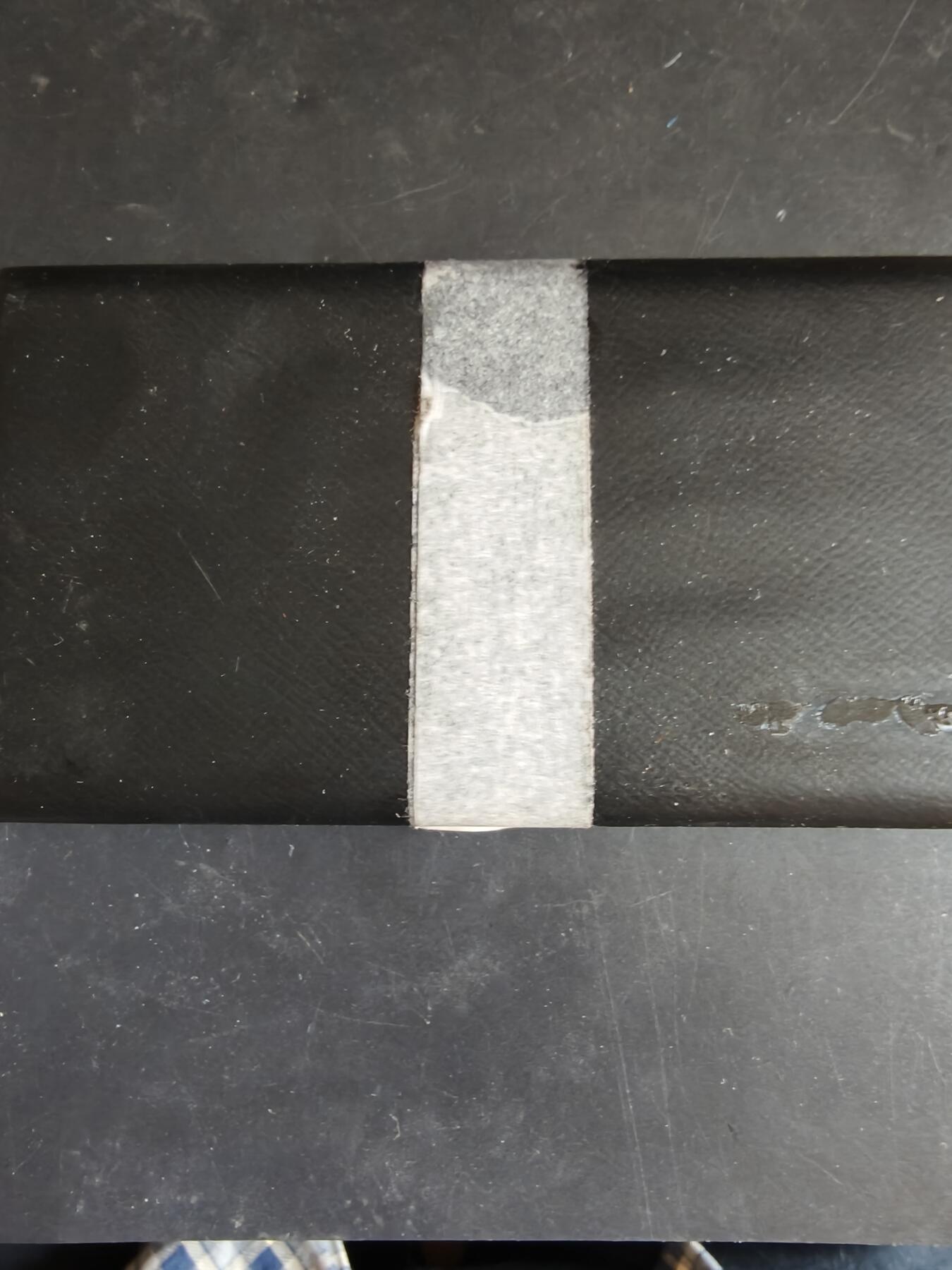 老王徽章第186期 比利时1935年布鲁塞尔工业博览会方形镀金大铜章     带盒子     尺寸80×64mm     重量172.7g