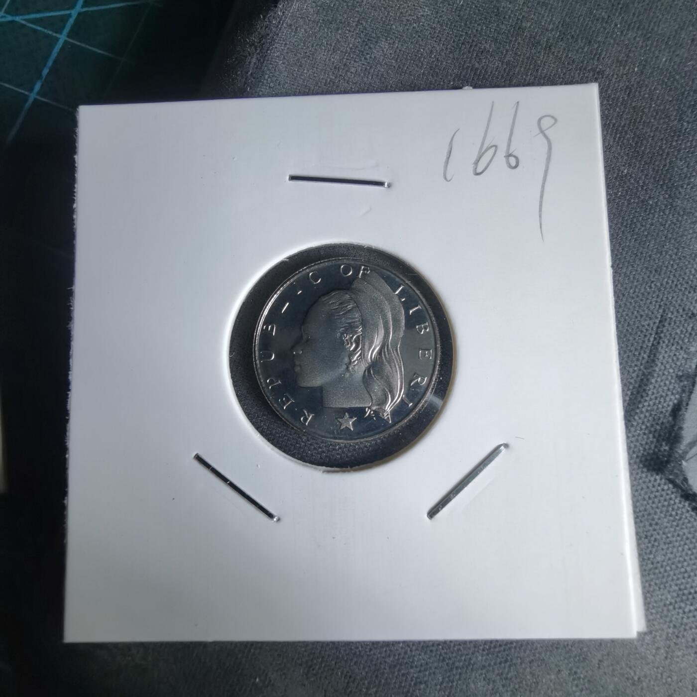 沼泽如烟--第1016场 利比里亚1978年十分精制币