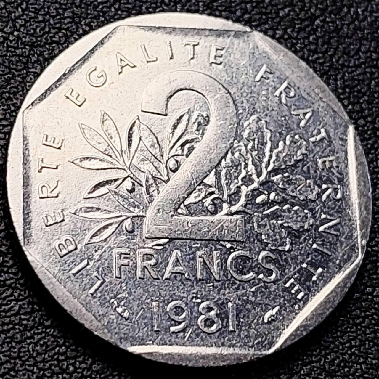 泉币菌-第205场-拍品多 请提前出价 。