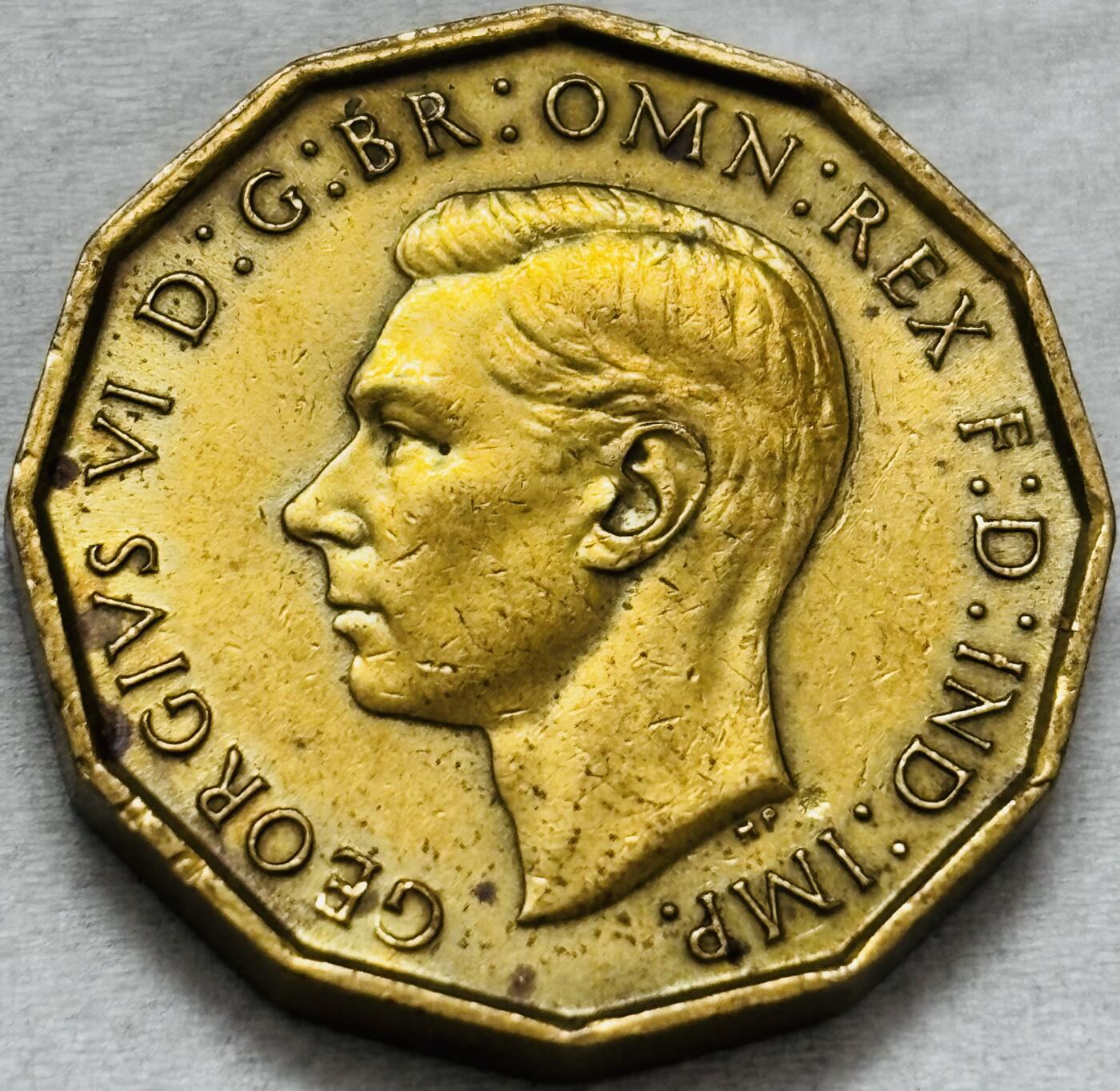 文馨钱币收藏第 296 场，长期接代拍业务 极美品 1938 年英国乔治六世 3 便士铜币