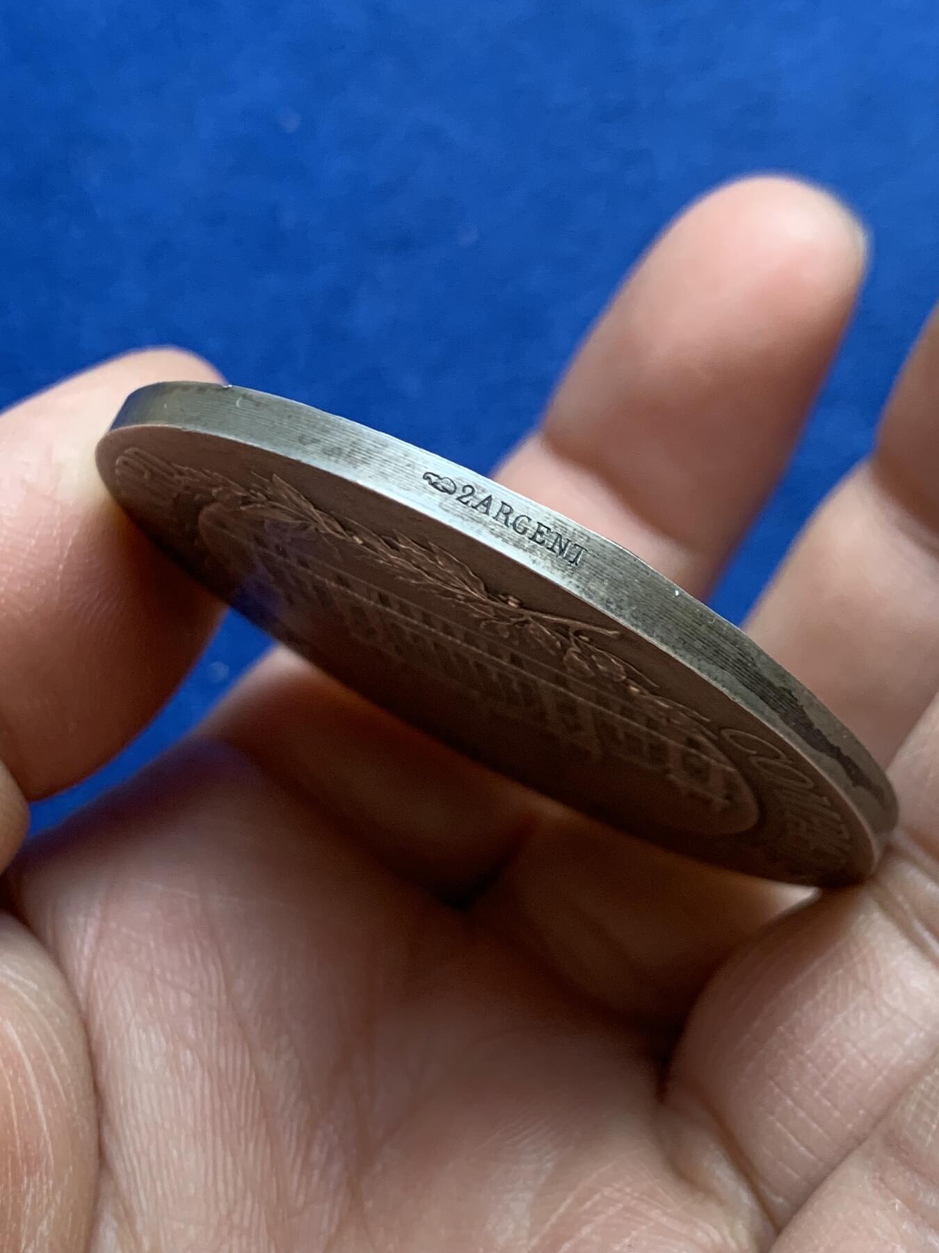 《竞宝斋》第468场 周日，周一 2场连拍 （全场包邮）欢迎送拍 法国北方铁路公司大银章 62克 49.6mm 丰饶角2银标 带盒