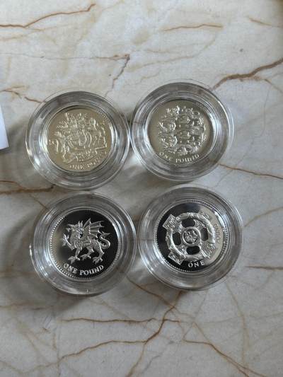 第193期拍卖 - 英国2000-2003年1英镑系列精制加厚纪念银币4枚套，19克*4.发行10000枚