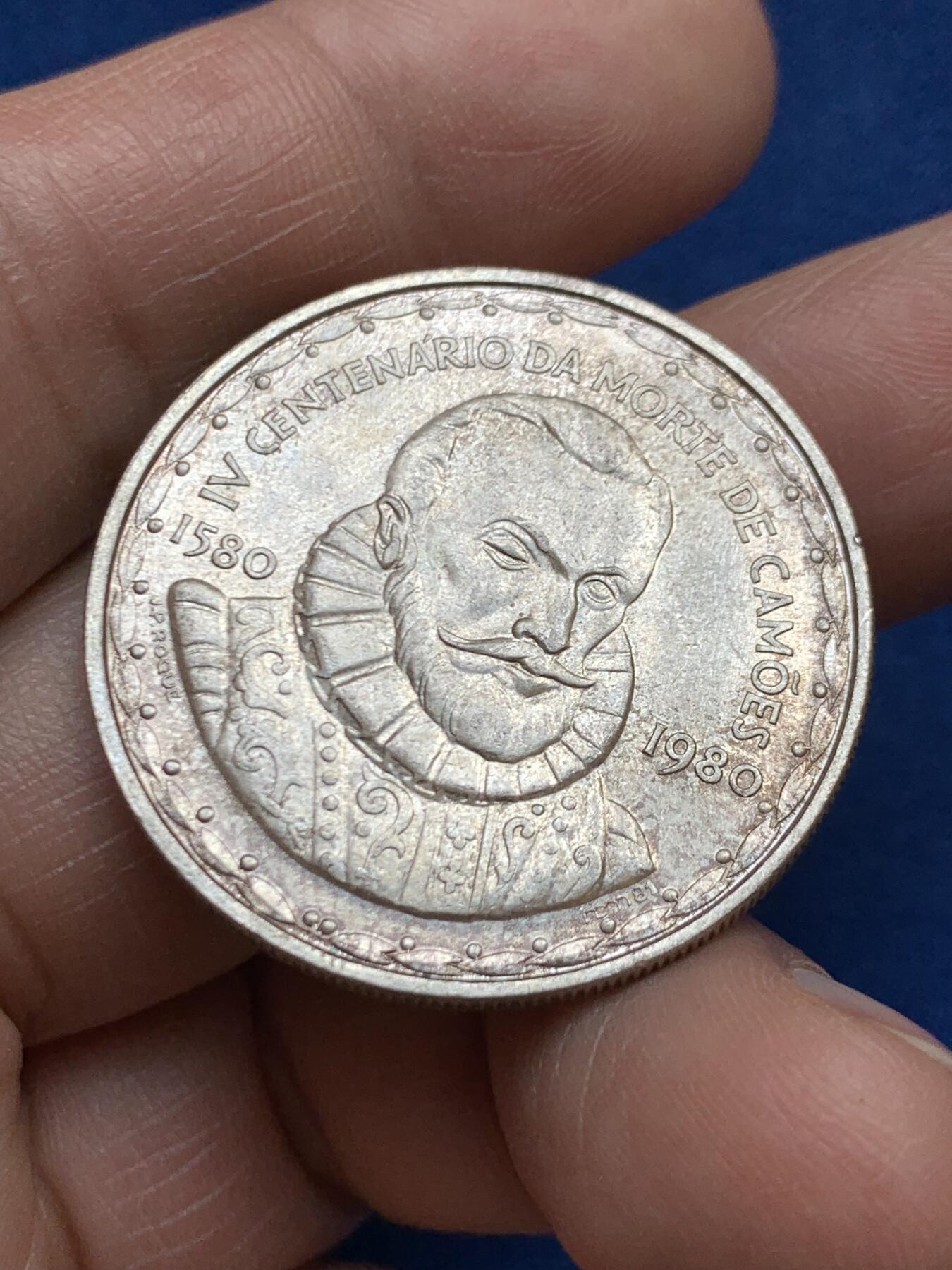 《竞宝斋》第468场 周日，周一 2场连拍 （全场包邮）欢迎送拍 葡萄牙路易斯·德·卡蒙斯逝世400周年1000埃斯库多纪念银币 925银 17克