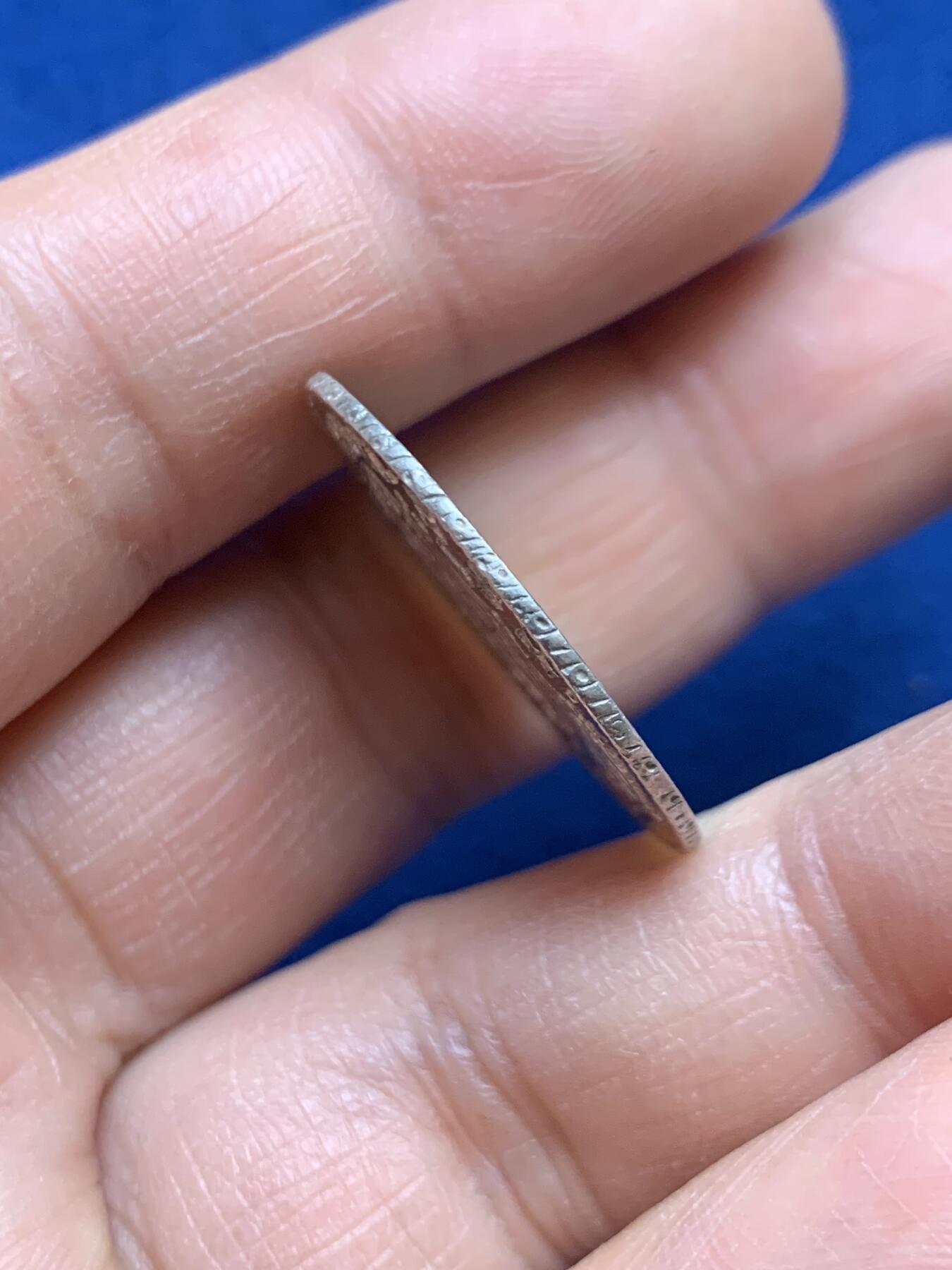 《竞宝斋》第468场 周日，周一 2场连拍 （全场包邮）欢迎送拍 西班牙本洋 1801年 卡洛斯四世 2R 银币 ，稀少西班牙本土银币，塞维利亚厂！双面打制深峻 人像王冠盾徽细节到位