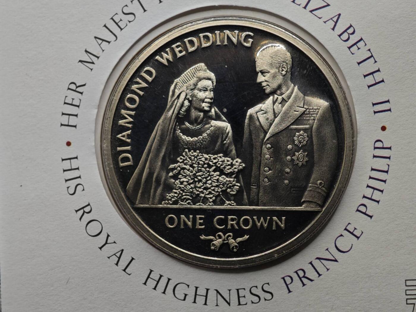  【淘币小摊】限时拍第八百七十八拍   克朗币邮币封场    每周一统一发货 直布罗陀2007年女王大婚钻禧克朗纪念币邮币封