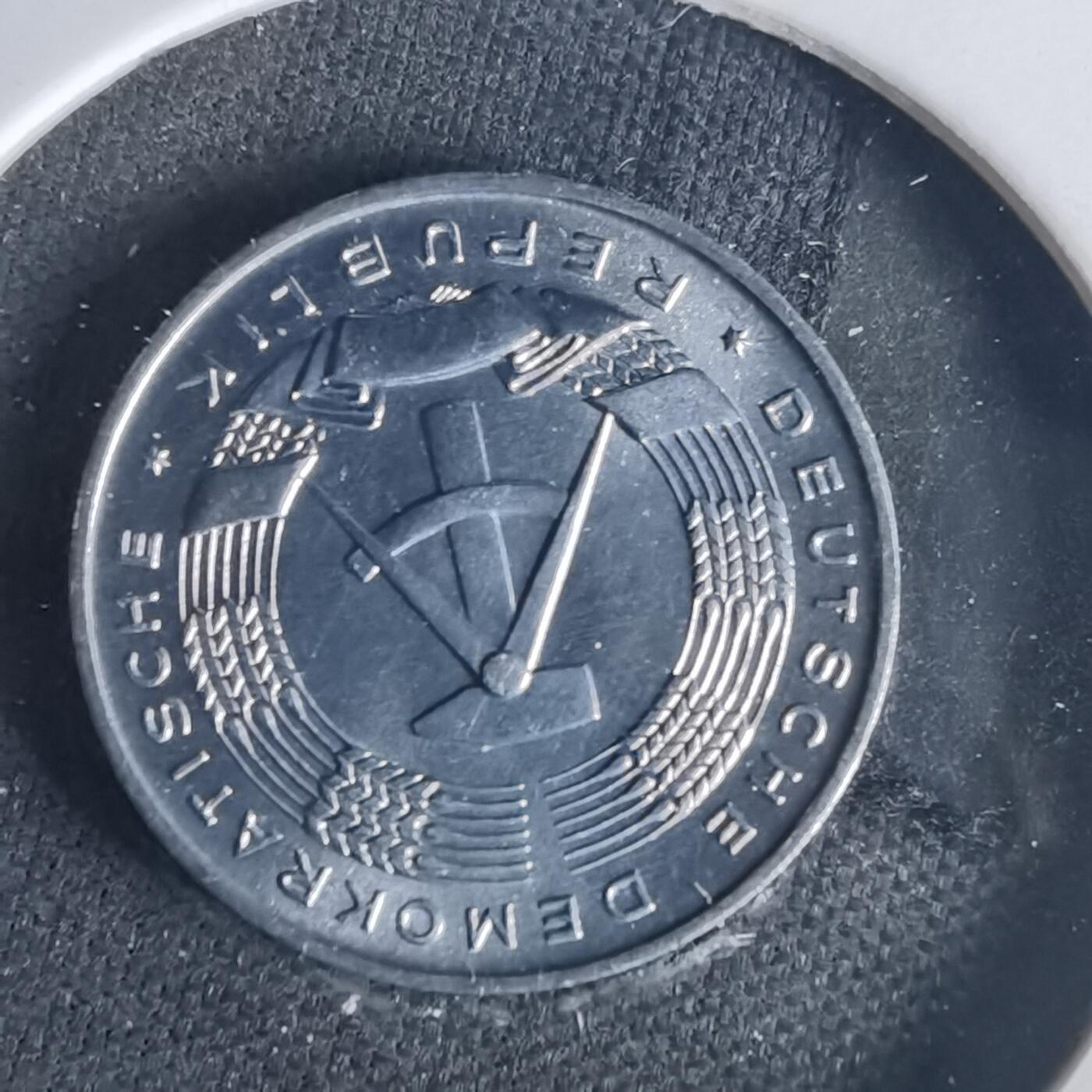 沼泽如烟--第1015场 东德1968年1芬尼