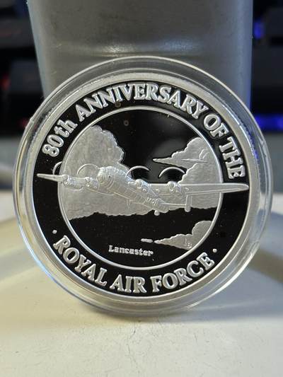 第193期拍卖 - 特克斯和凯科斯1998年皇家空军之战斗机28.28克纪念银币1，999银，有黑点