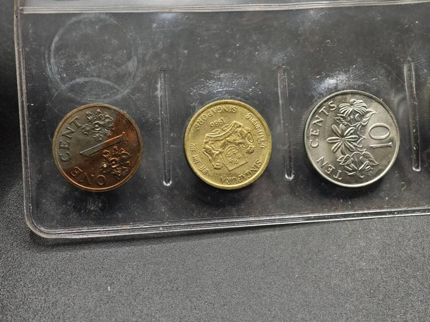 【淘币小摊】实时拍第八百七十九拍   银币套币场    每周一统一发货 新加坡1986年套币含镍版一元