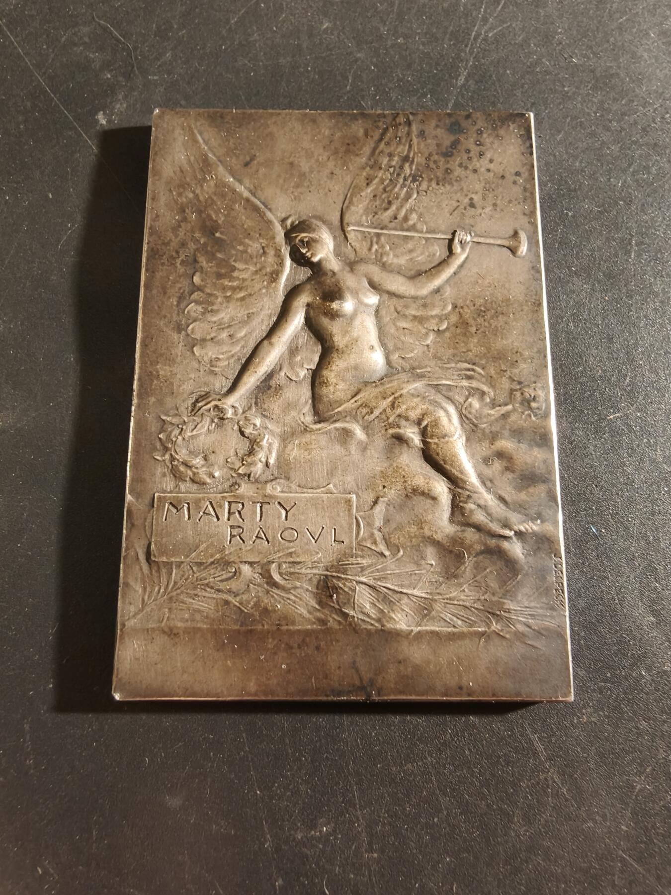 老王徽章第186期 法国1930年图卢兹美术学院二等奖方形镀银大铜章     尺寸43×69mm     重量82.4g