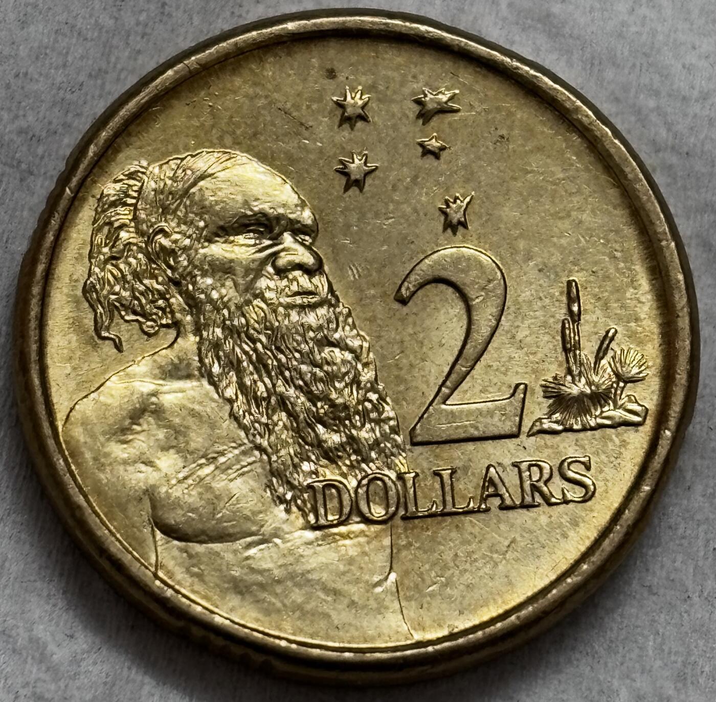 文馨钱币收藏第 296 场，长期接代拍业务  原光品相 2025 年澳大利亚 2 元，查尔斯头像少见