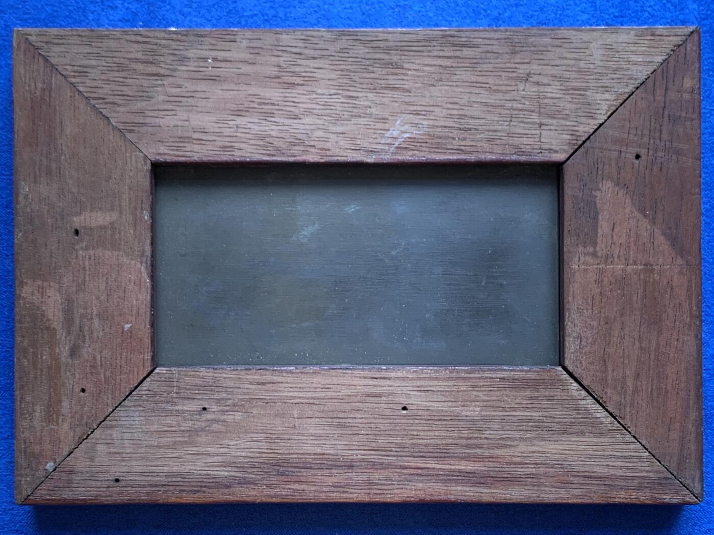 《竞宝斋》第468场 周日，周一 2场连拍 （全场包邮）欢迎送拍 1926年H.德罗普西设计法国国际卧铺车与欧洲大东方快车公司成立五十周年纪念高浮雕铜方章，本章工艺复杂，其中世界地图采用阴刻法，值得收藏。已装裱，可拆卸。总重227.8克，尺寸约104*150mm