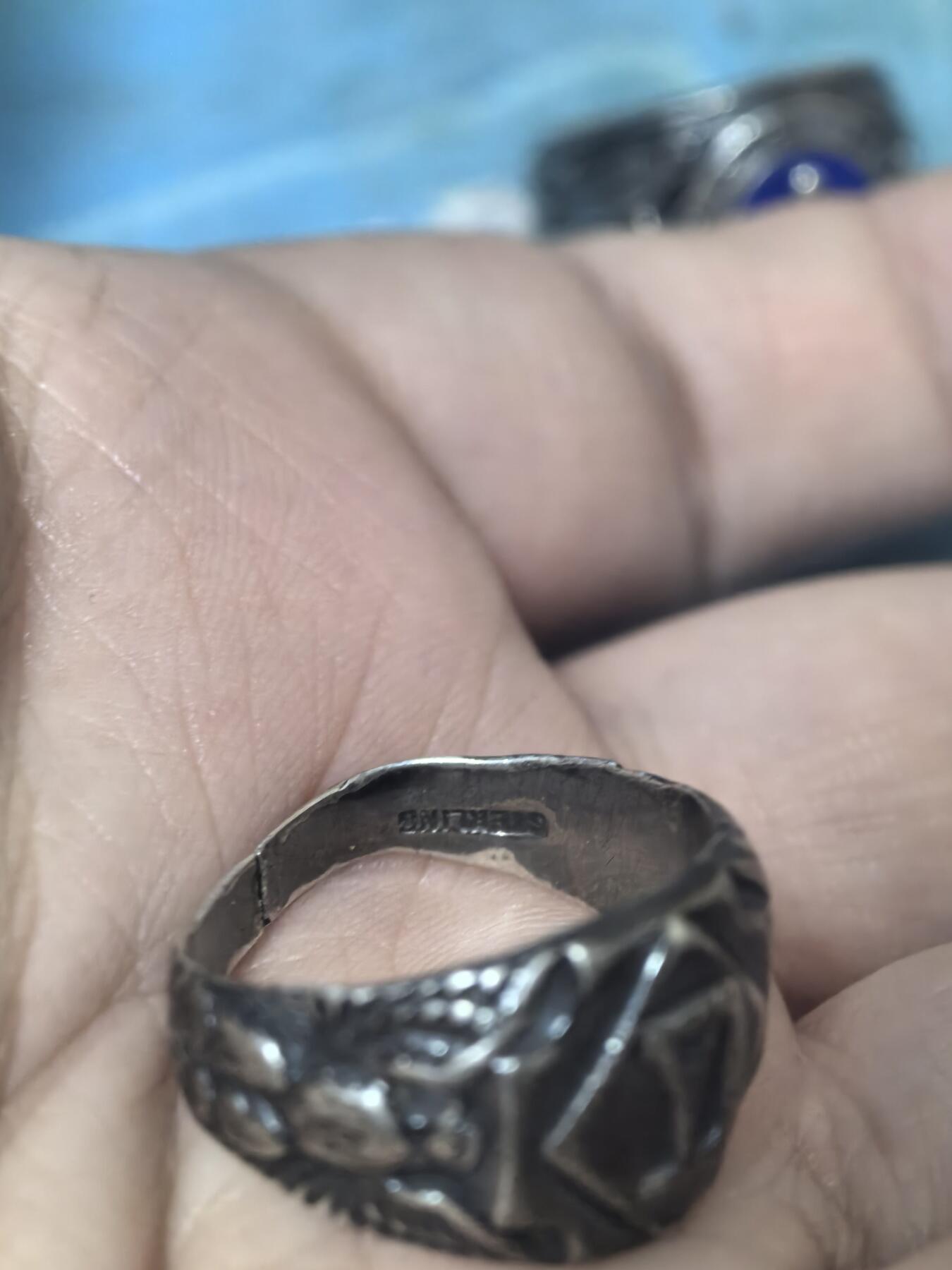 美德苏勋章奖章拍卖 本次各种都有 取消了保留价模式  德因原因只上2-3图 具体的想要的请联系我要完整图。都经过讨论未标明则全部是原品，保真 放心拍。3月4日晚上九点结束在麦稀奇 找不到的加我qq或者微信都是184277308备注苏章拍卖。